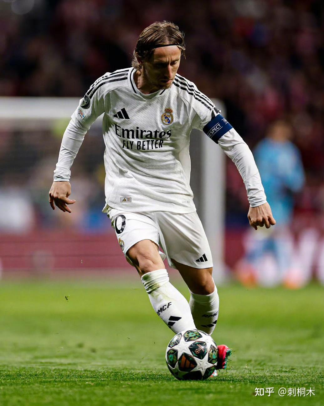 弗拉格：詹姆斯&东契奇&里夫斯像三头龙，他们都能撑起球队