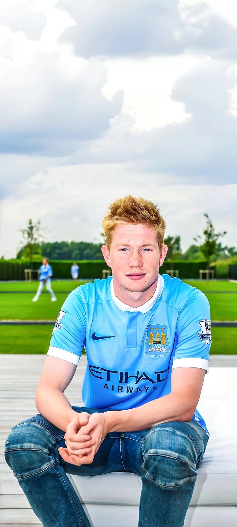 记者：由于格雷茨卡的未来不明朗，拜仁将巴莱巴加入引援清单