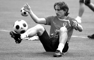 世界杯分组：3支东道主+阿根廷保送出线 法国进死亡之组 日本遇荷兰